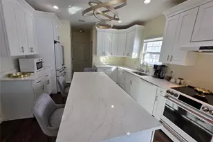 139 N 26th St, Wyandanch, NY 11798 - Photo 9