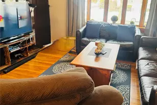 164 N Pine St, Massapequa, NY 11758 - Photo 5