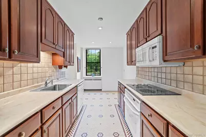 341 Furnace Dock Road #5, Cortlandt Manor, NY 10567 - Photo 11