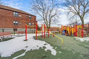 58-33 246th Crescent, Douglaston, NY 11362 - Photo 19