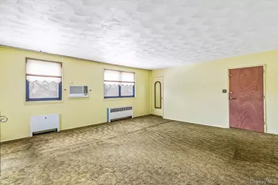58-33 246th Crescent #C-14 Upper, Douglaston, NY 11362 - Photo 7