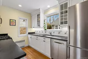 686 Forest Ave, Larchmont, NY 10538 - Photo 11