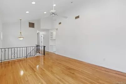 20 N Washington Avenue, White Plains, NY 10603 - Photo 5