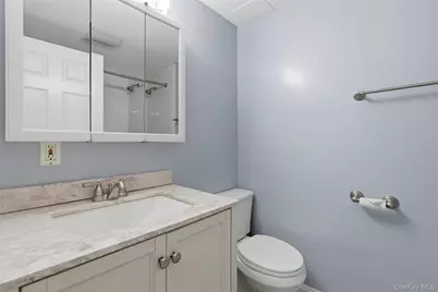 20 N Washington Avenue, White Plains, NY 10603 - Photo 27