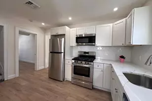 12 Canyon St, Huntington, NY 11743 - Photo 3