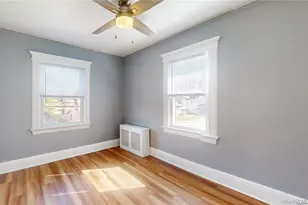 386 Mulry Ln, Lawrence, NY 11559 - Photo 23