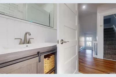 386 Mulry Lane, Lawrence, NY 11559 - Photo 25