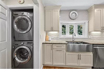 84 Ohio Avenue, Massapequa, NY 11758 - Photo 9