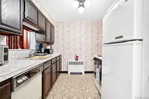 38 Raybrook Rd, Yonkers, NY 10704 - Photo 9