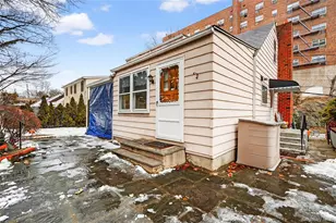 38 Raybrook Rd, Yonkers, NY 10704 - Photo 31