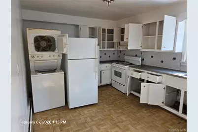 326 Roberts Avenue, Yonkers, NY 10703 - Photo 17