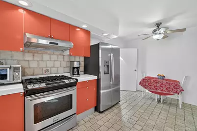 2727 Matthews Avenue, Bronx, NY 10467 - Photo 13