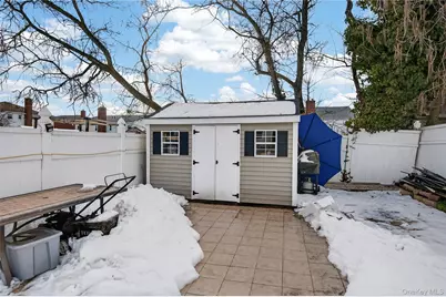 10424 187th Street, Saint Albans, NY 11412 - Photo 27