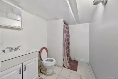 10424 187th Street, Saint Albans, NY 11412 - Photo 21