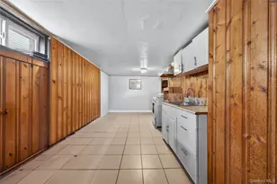 104-24 187th St, Saint Albans, NY 11412 - Photo 23