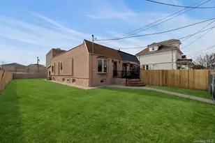 112-18 159th St, Jamaica, NY 11433 - Photo 15