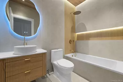 11218 159th Street, Jamaica, NY 11433 - Photo 5