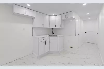 11218 159th Street, Jamaica, NY 11433 - Photo 9