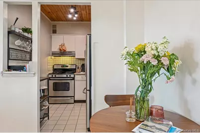 25 Lake Street #5B, White Plains, NY 10603 - Photo 7