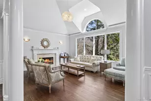 1550 Laurel Hollow Rd, Syosset, NY 11791 - Photo 5