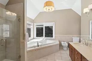 1550 Laurel Hollow Rd, Syosset, NY 11791 - Photo 21