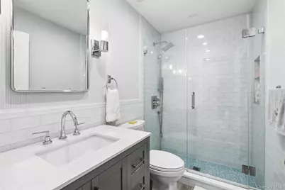 1550 Laurel Hollow Road, Syosset, NY 11791 - Photo 25