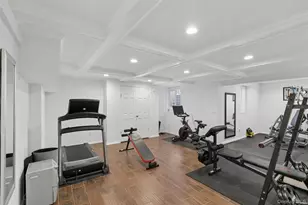 1550 Laurel Hollow Rd, Syosset, NY 11791 - Photo 27