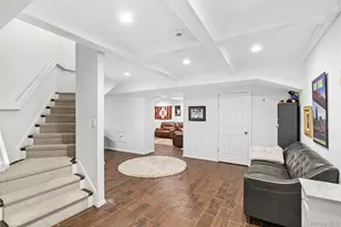 1550 Laurel Hollow Rd, Syosset, NY 11791 - Photo 27