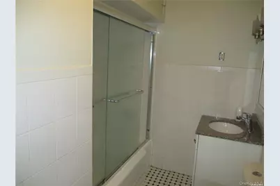 [Address not provided], Cedarhurst, NY 11516 - Photo 7