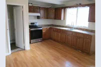 [Address not provided], Cedarhurst, NY 11516 - Photo 3