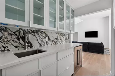 10 Hampton Street, Westhampton Beach, NY 11978 - Photo 9