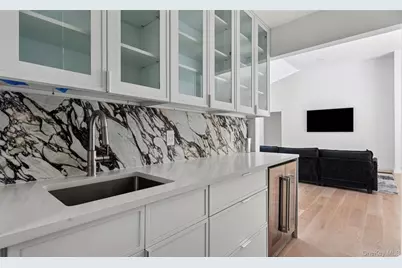 10 Hampton Street, Westhampton Beach, NY 11978 - Photo 19