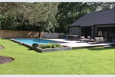 10 Hampton Street, Westhampton Beach, NY 11978 - Photo 25