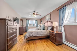 381 Robyn Pl, East Meadow, NY 11554 - Photo 15