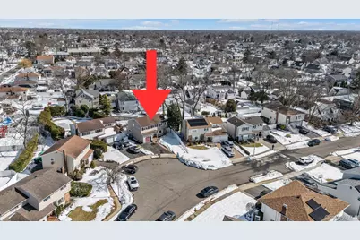 381 Robyn Place, East Meadow, NY 11554 - Photo 25