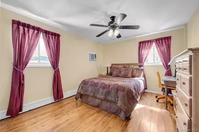 381 Robyn Place, East Meadow, NY 11554 - Photo 17