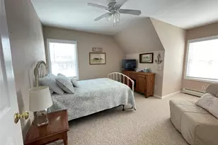 59 Peconic Ave, Shelter Island, NY 11964 - Photo 9