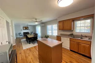 59 Peconic Ave, Shelter Island, NY 11964 - Photo 7