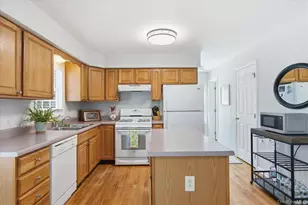 59 Peconic Ave, Shelter Island, NY 11964 - Photo 7