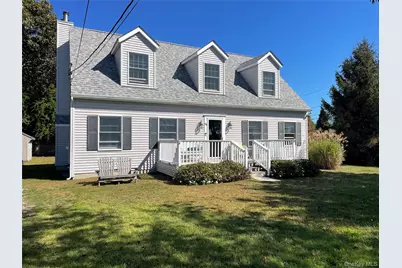 59 Peconic Avenue, Shelter Island, NY 11964 - Photo 1