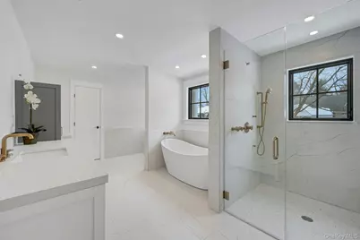 32 Sycamore Road, Scarsdale, NY 10583 - Photo 29