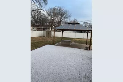 23 W Court Drive, Centereach, NY 11720 - Photo 9