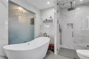 170 Old Courthouse Rd, Manhasset Hills, NY 11040 - Photo 21