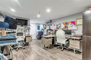 170 Old Courthouse Rd, Manhasset Hills, NY 11040 - Photo 29