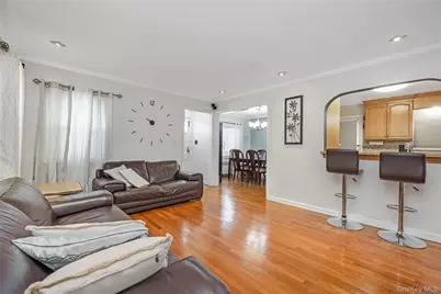 6722 166th Street, Fresh Meadows, NY 11365 - Photo 5