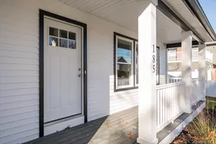 6 Gail Grace Ct, Copiague, NY 11726 - Photo 3