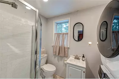 14 Willoughby Place, West Islip, NY 11795 - Photo 13