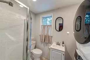 14 Willoughby Pl, West Islip, NY 11795 - Photo 13