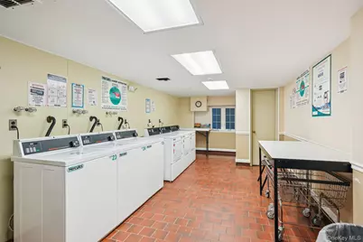 4 Putnam Hill #4F, Greenwich, NY 06830 - Photo 17