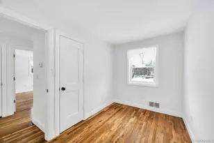 33 Silverpine Dr, Amityville, NY 11701 - Photo 11